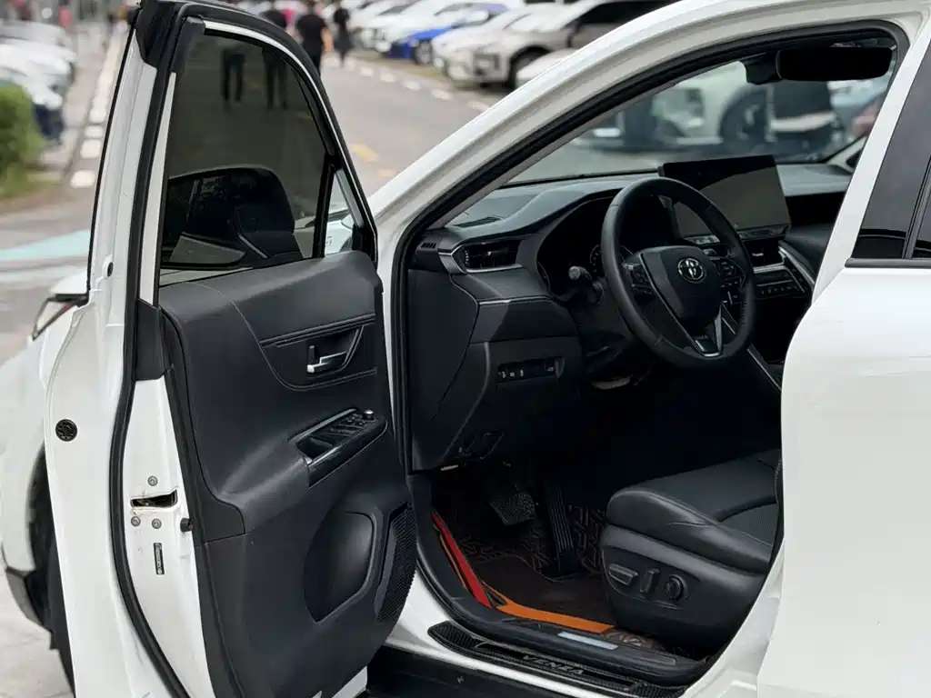 Toyota Venza — миниатюра 12