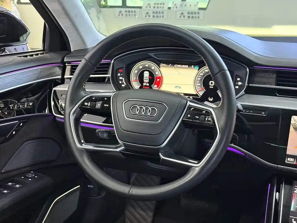Audi A8 — миниатюра 5