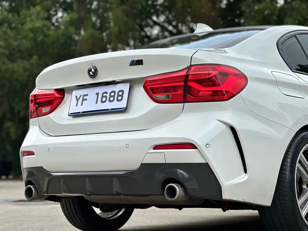 BMW 1 Series 1 2019 120i Lead M Sport