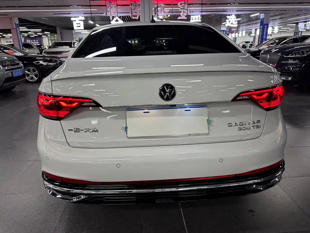 Volkswagen Sagitar — миниатюра 8
