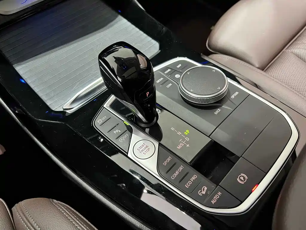 BMW X3 — миниатюра 11