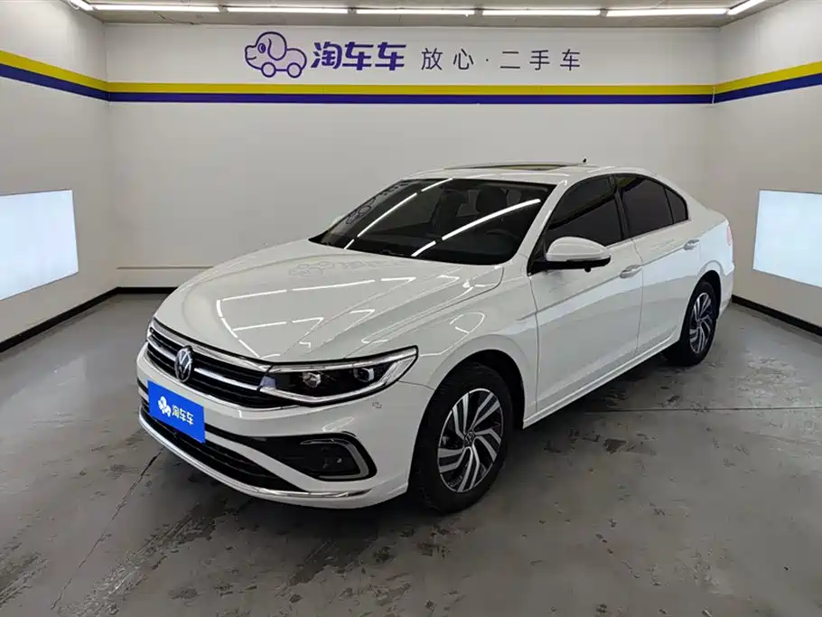 Volkswagen Bora 2023