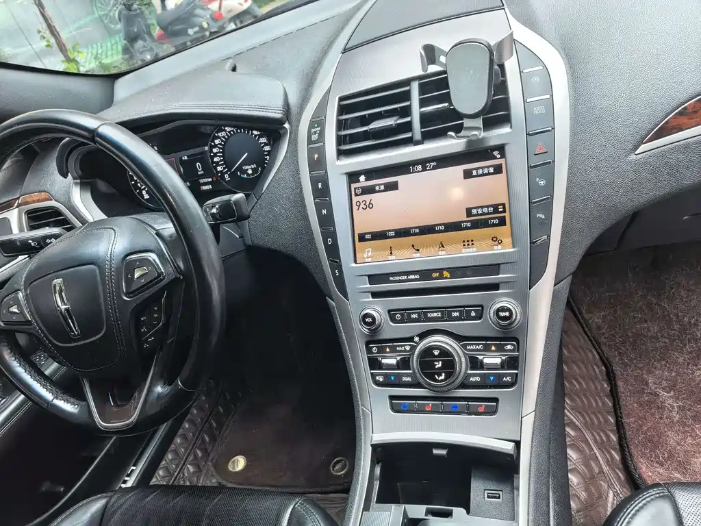 Lincoln MKZ — миниатюра 17