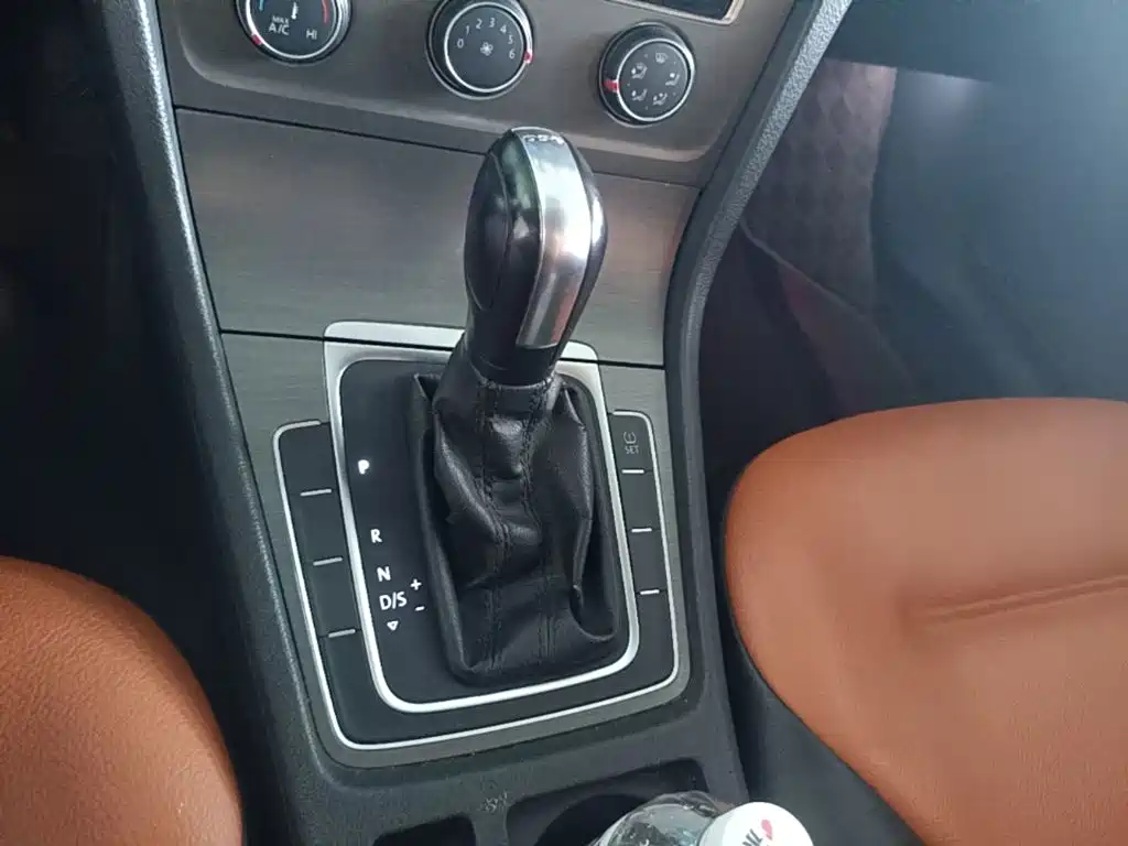 Volkswagen Golf — миниатюра 14