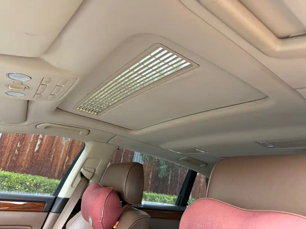 Volkswagen Phaeton — миниатюра 10