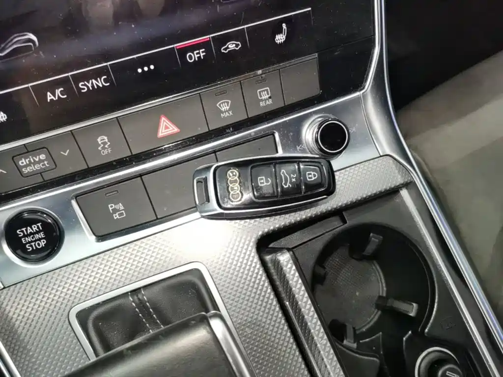 Audi A6L — миниатюра 13