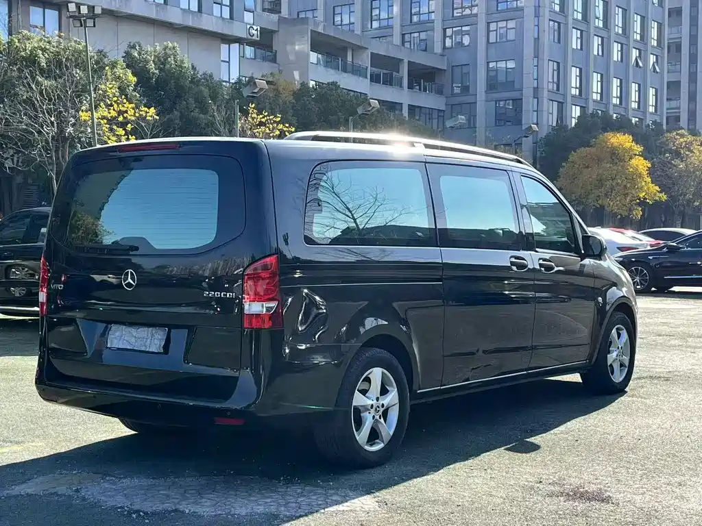 Mercedes-Benz Vito — миниатюра 7