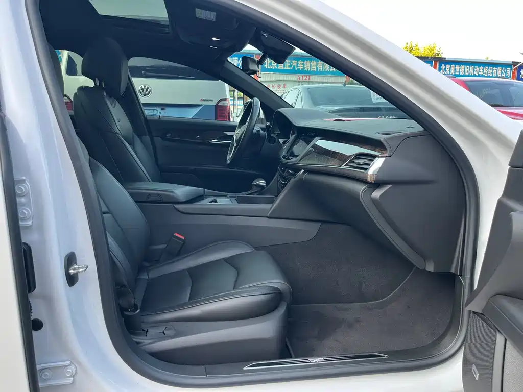 Cadillac CT6 — миниатюра 23