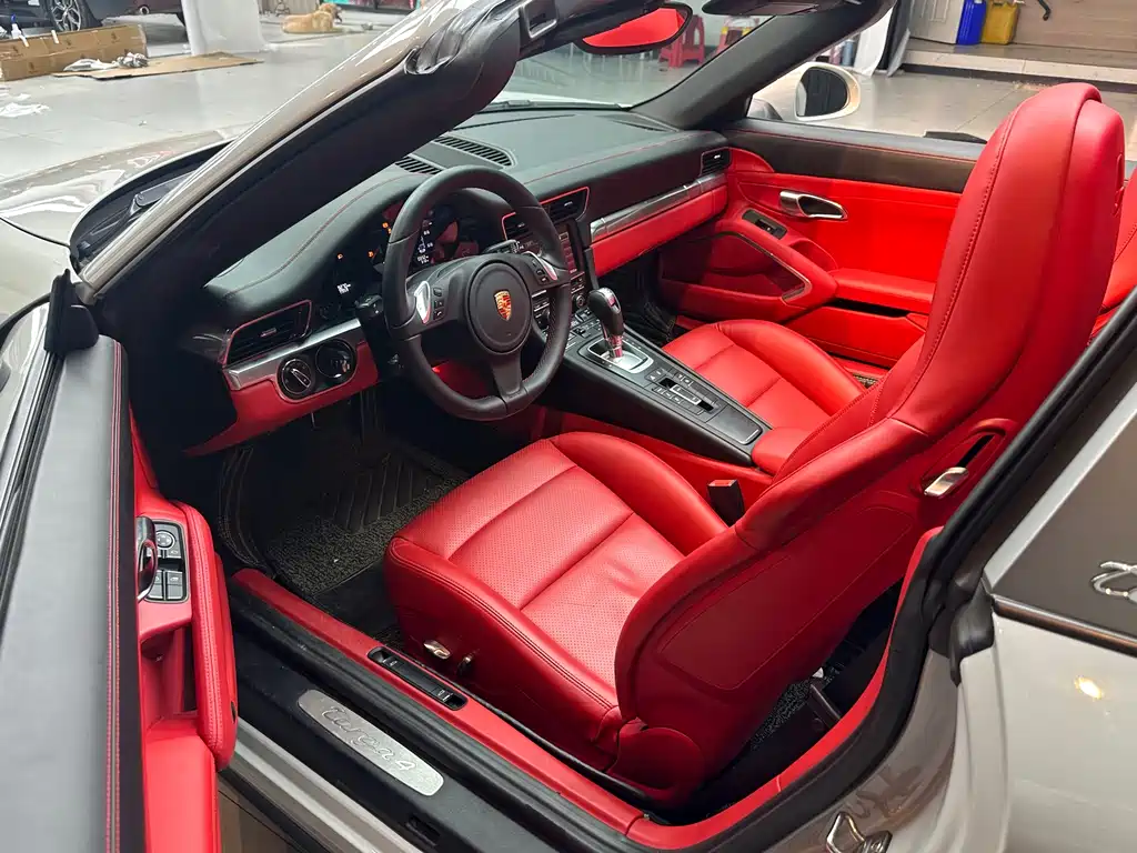 Porsche 911 2014 Targa 4 3.4L