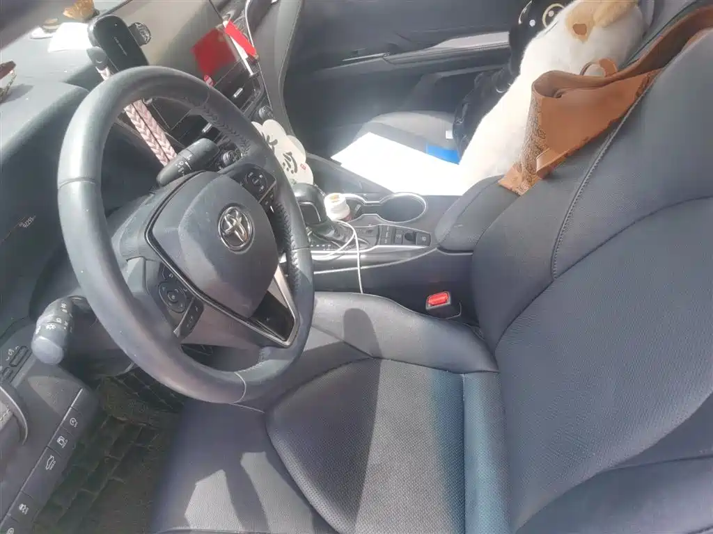 Toyota Camry 2021 2.5G Luxury