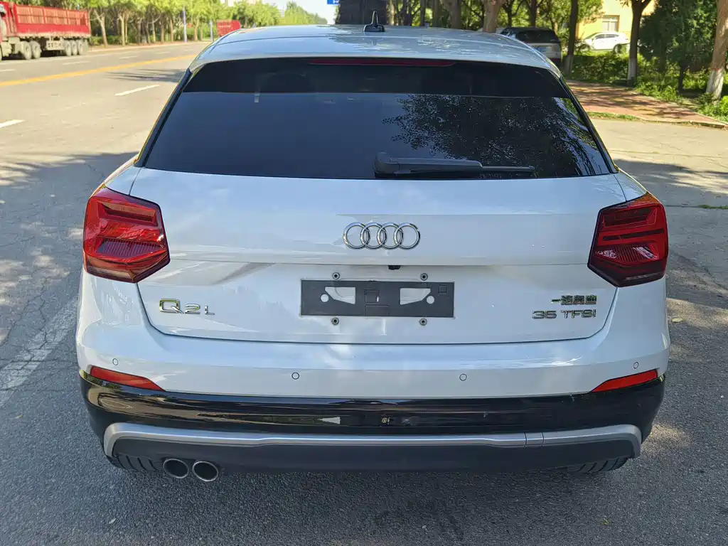 Audi Q2L — миниатюра 4