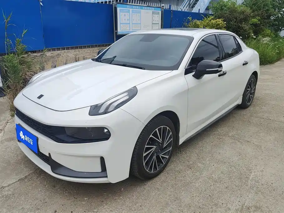 Lynk & Co 03 2021