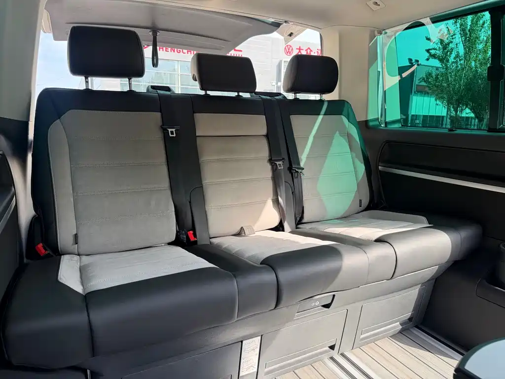 Volkswagen Multivan — миниатюра 19