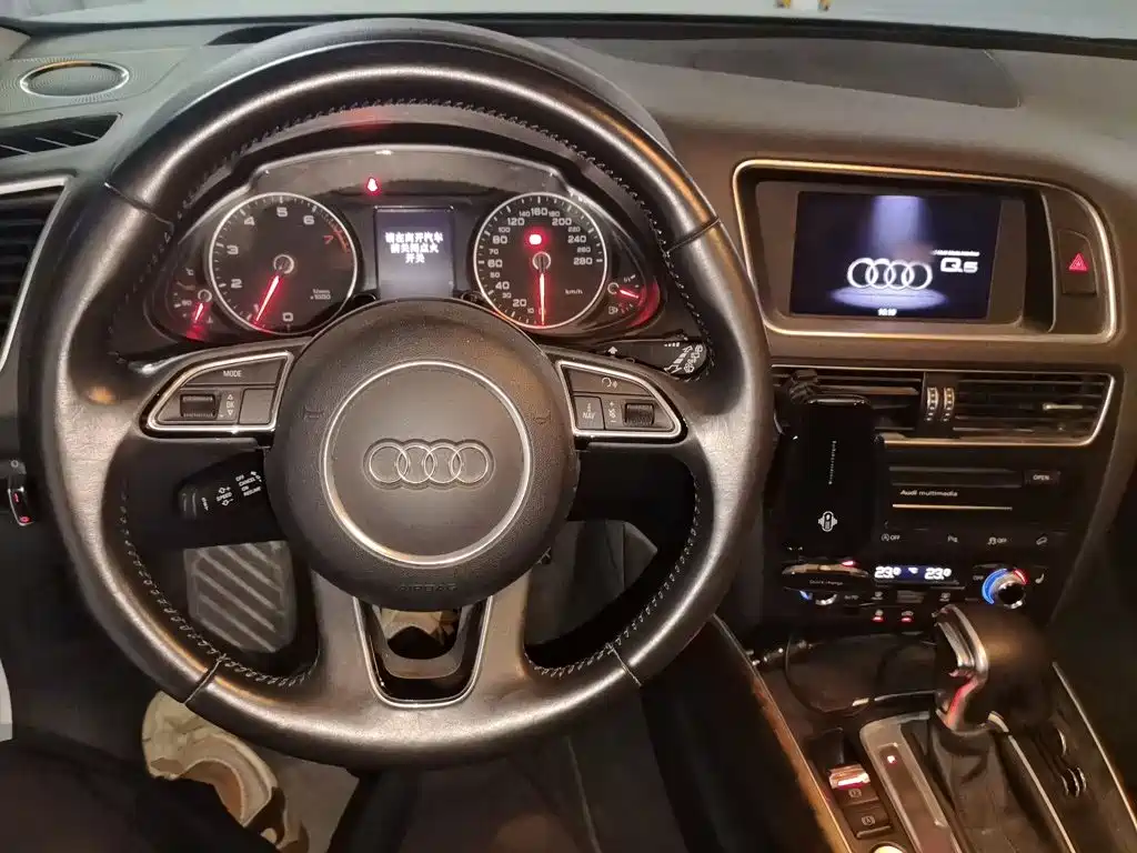 Audi Q5 — миниатюра 13