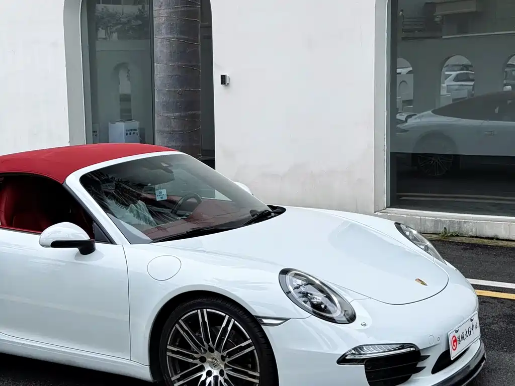 Porsche 911 2015 Carrera Cabriolet 3.4L Style Edition