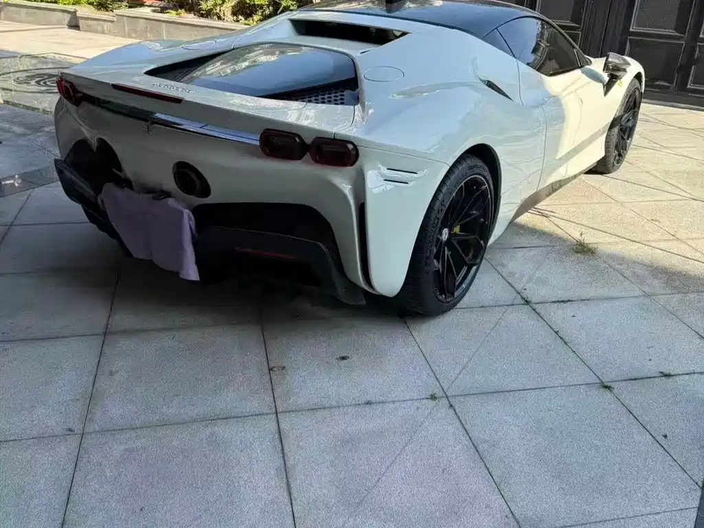 Ferrari SF90 — миниатюра 2