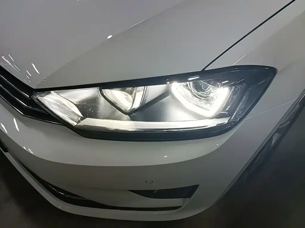 Volkswagen Golf Sportsvan — миниатюра 24