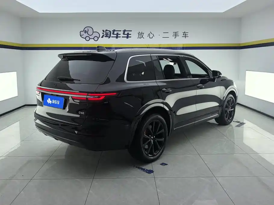 Li Auto ONE 2021 6 мест