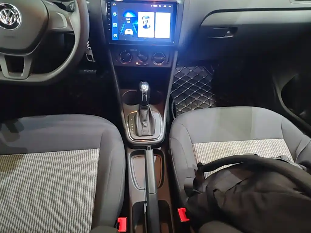 Volkswagen Polo — миниатюра 14