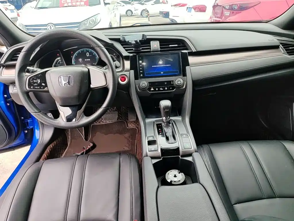 Honda Civic — миниатюра 10