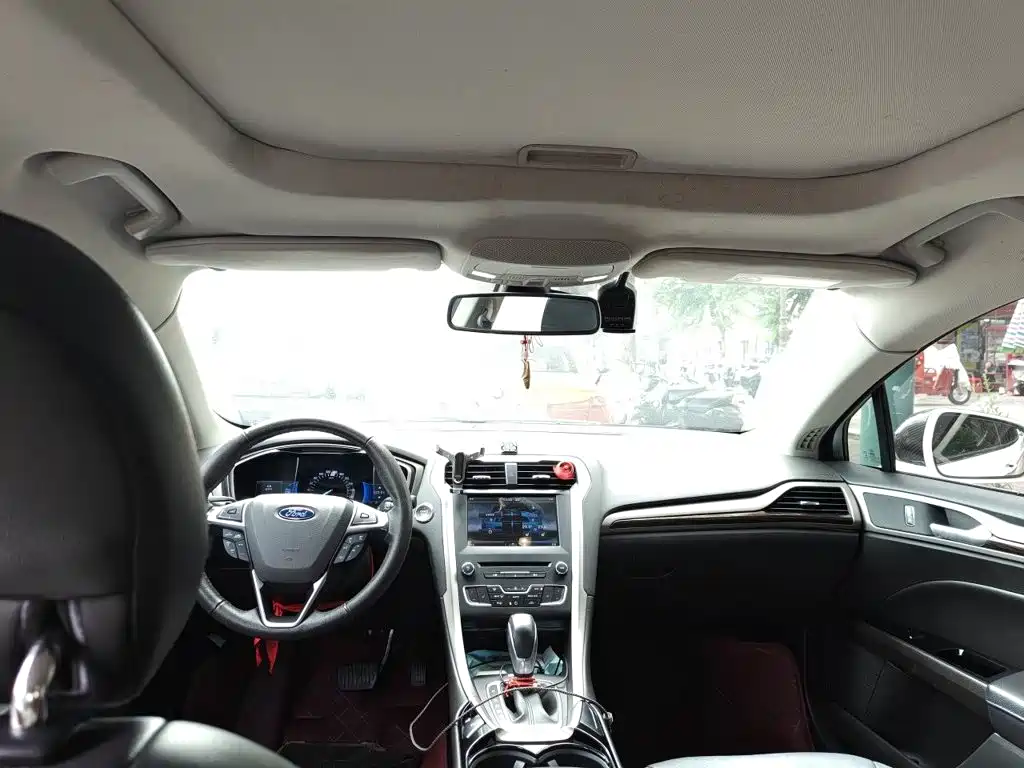 Ford Mondeo — миниатюра 19