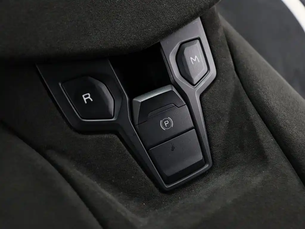 Lamborghini Aventador — миниатюра 11