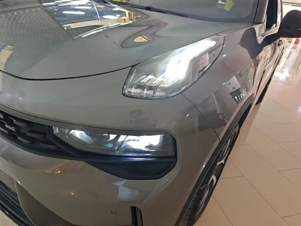 Lynk & Co 01 — миниатюра 24
