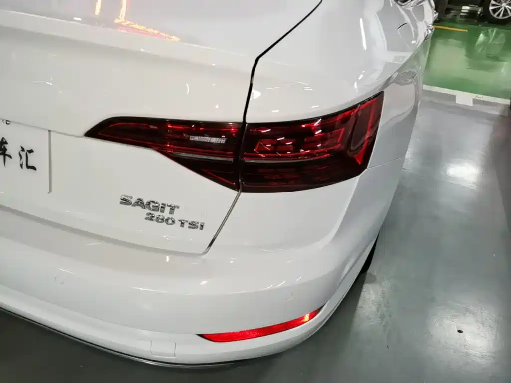 Volkswagen Sagitar — миниатюра 8