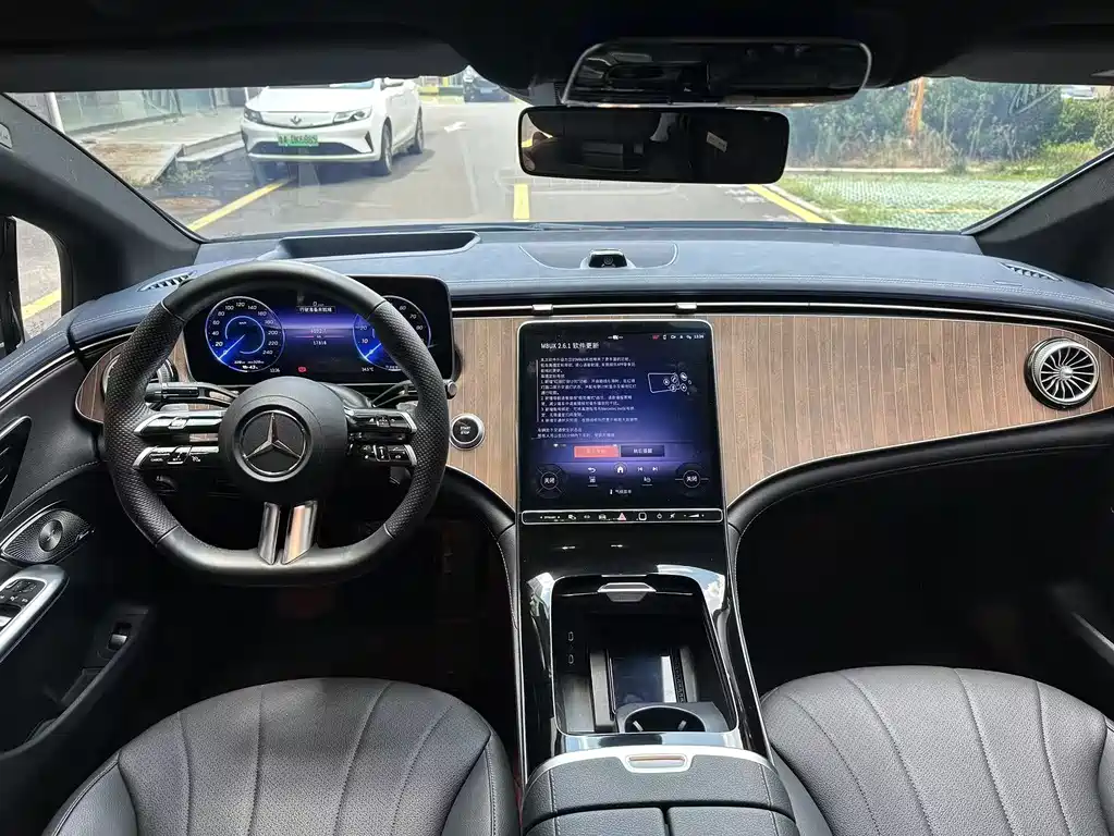 Mercedes-Benz EQE — миниатюра 8