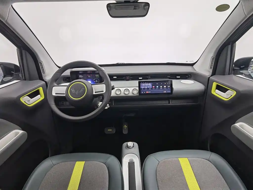 Wuling MINIEV — миниатюра 5