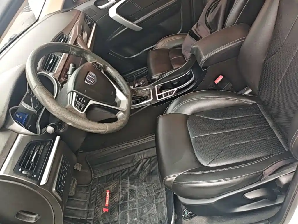 Geely Emgrand — миниатюра 15