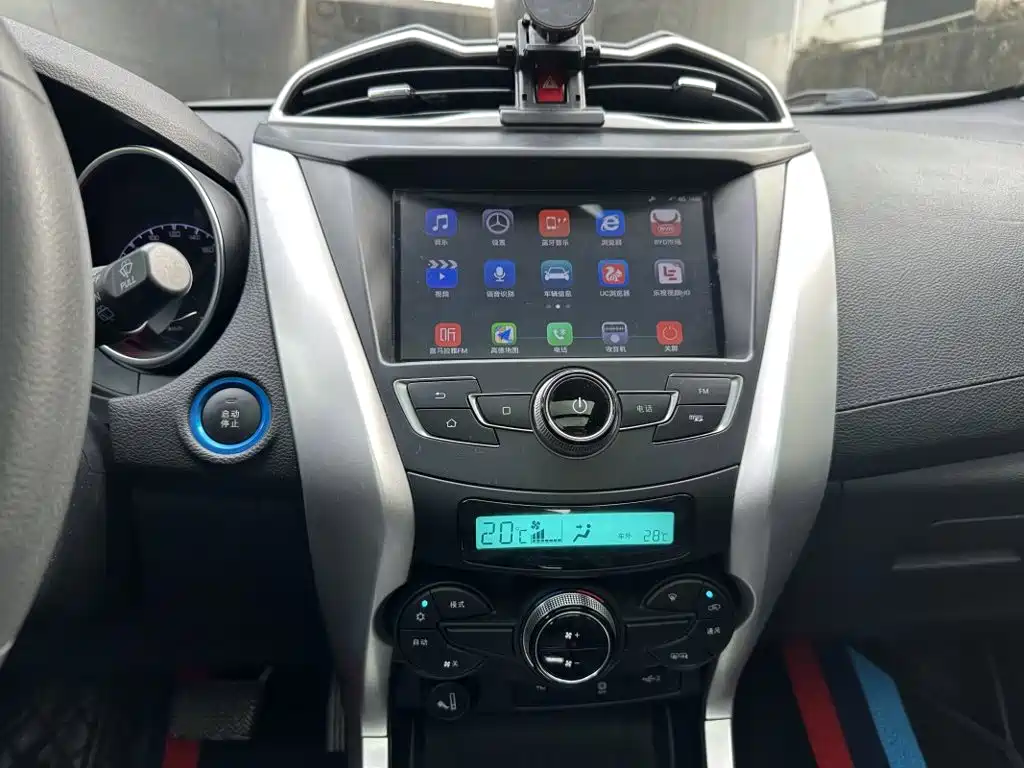BYD Yuan EV — миниатюра 9