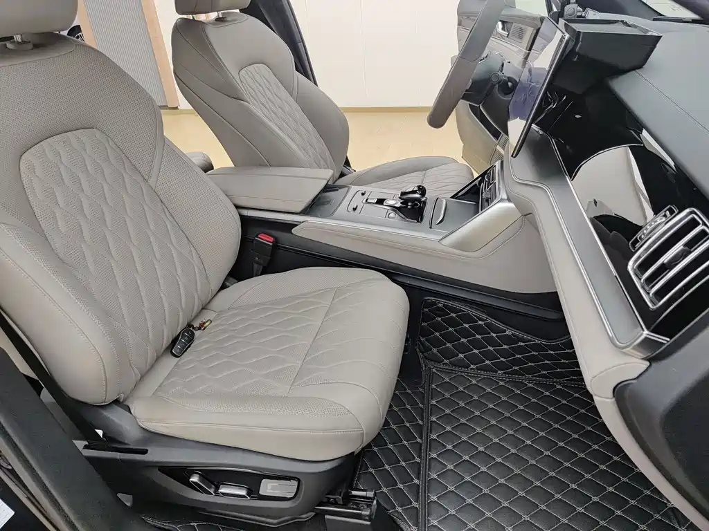 BYD Tang New Energy — миниатюра 20