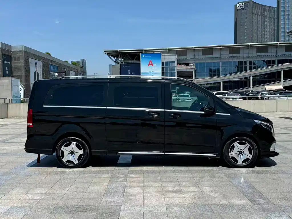 Mercedes-Benz V-Class (Import) — миниатюра 7