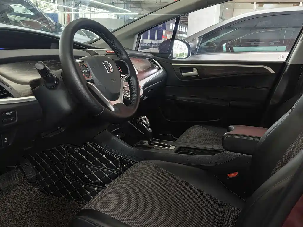 Honda Jade — миниатюра 9