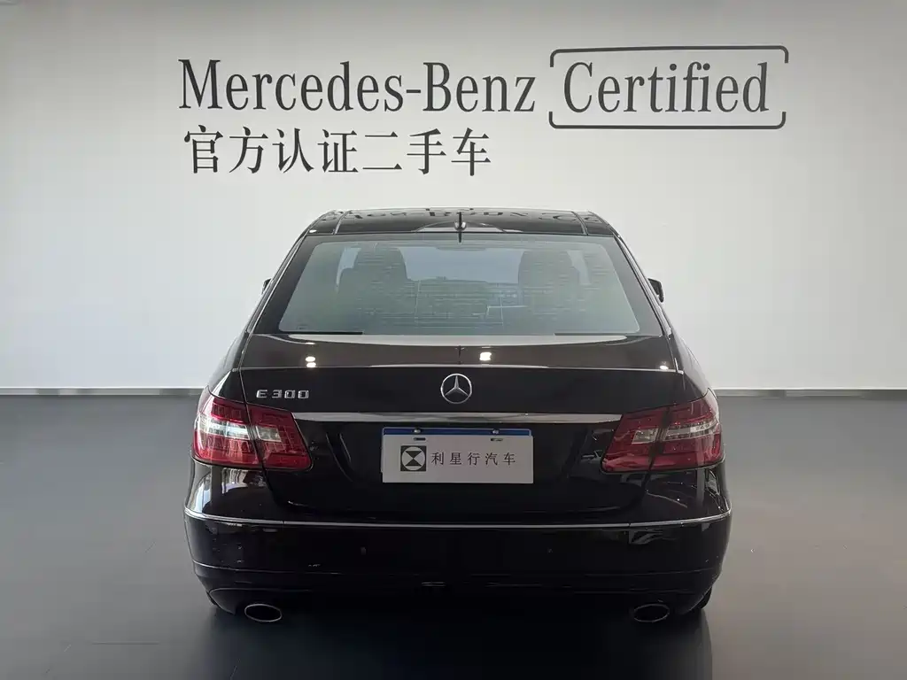 Mercedes-Benz E-Class (Import) — миниатюра 5