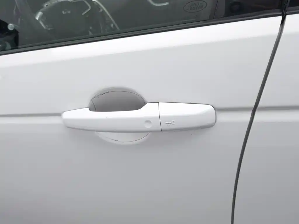 Land Rover Discovery Sport — миниатюра 18