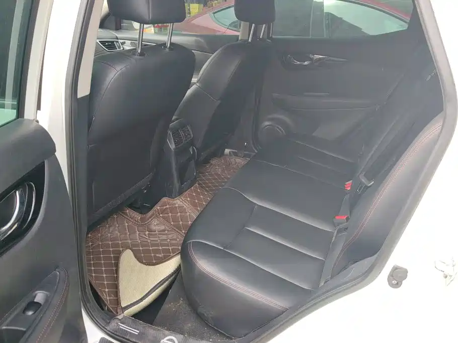 Nissan Qashqai — миниатюра 11