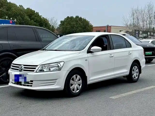 VOLKSWAGEN SANTANA