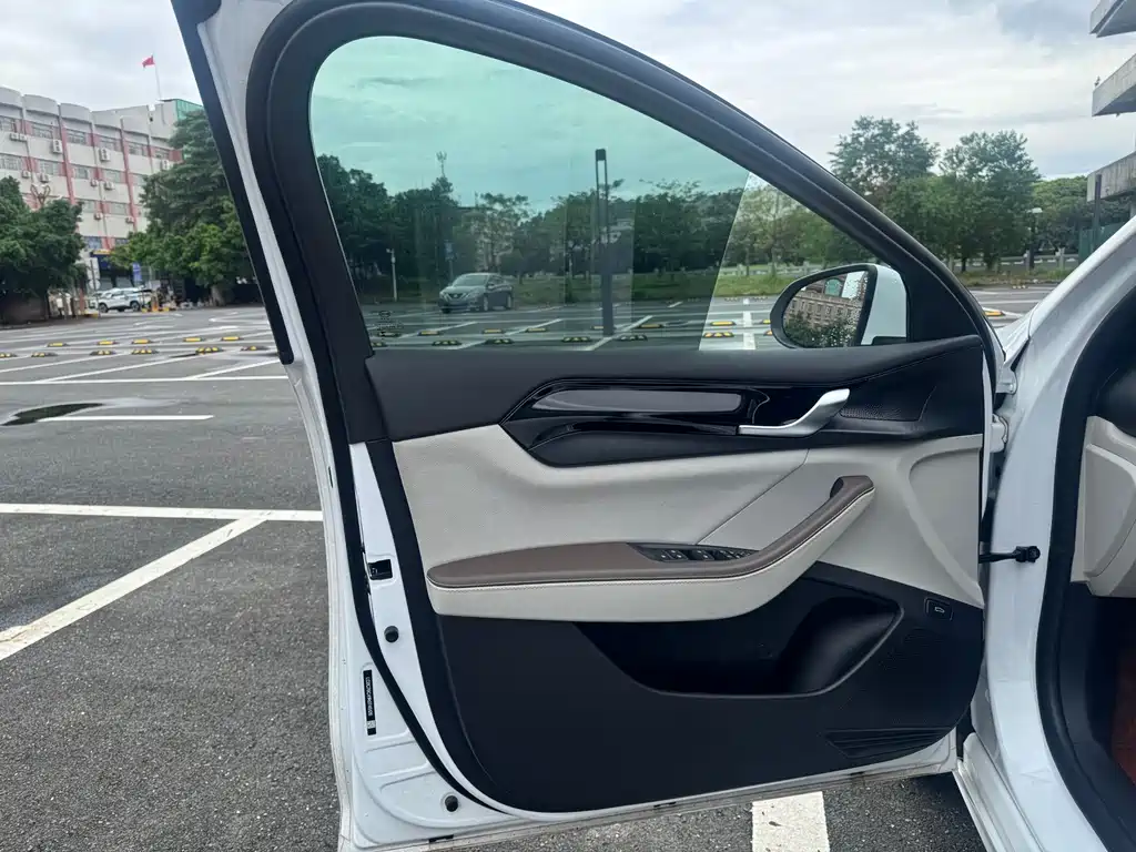 BYD Qin PLUS — миниатюра 10