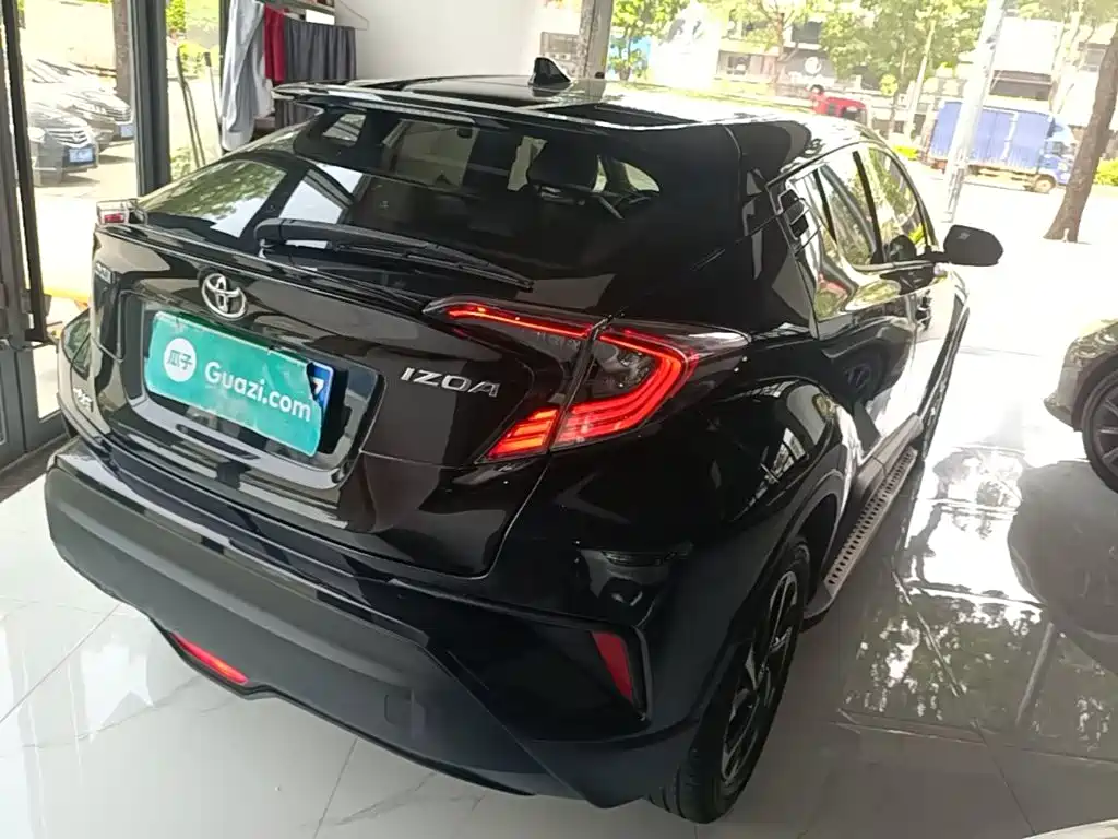 Toyota IZOA — миниатюра 7