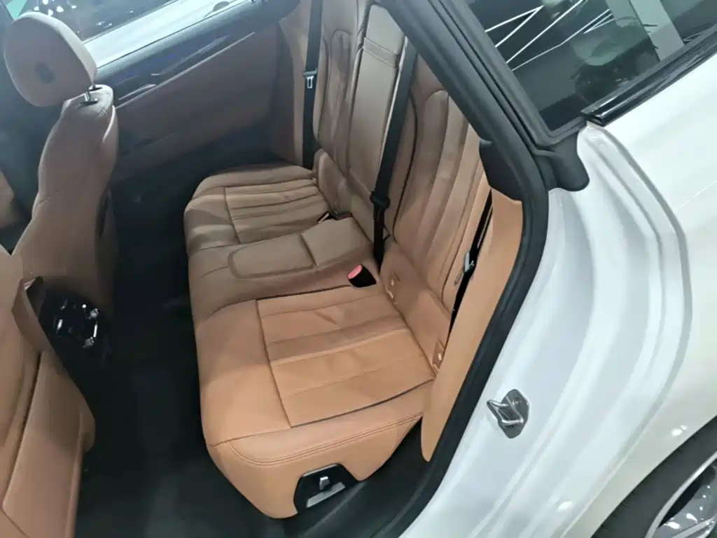 BMW 6 Series GT — миниатюра 17