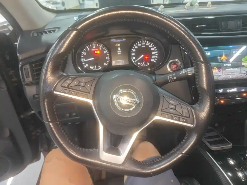 Nissan X-Trail — миниатюра 11