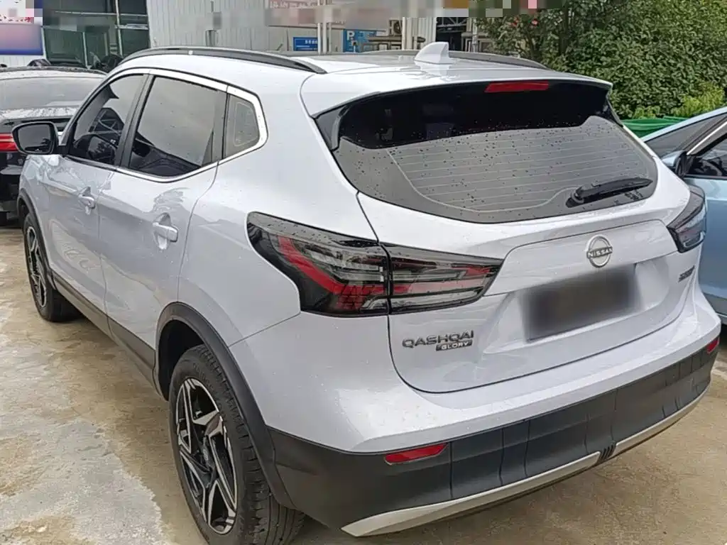 Nissan Qashqai — миниатюра 5