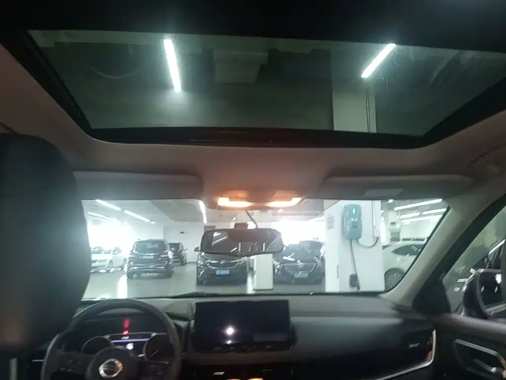 Nissan X-Trail — миниатюра 18