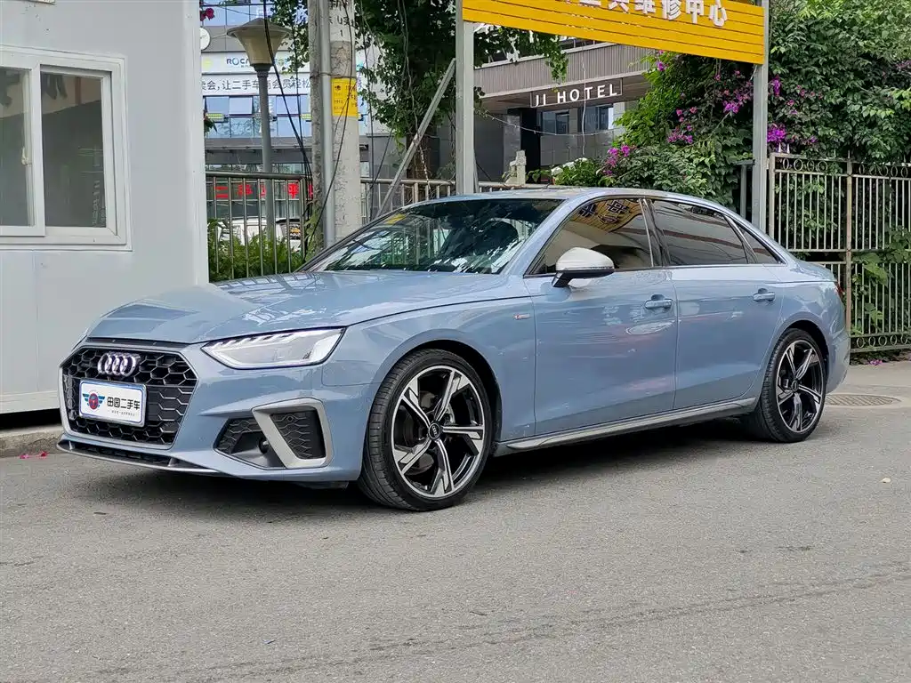 Audi A4L 2022 40 TFSI quattro RS Kit Flame Speed Type