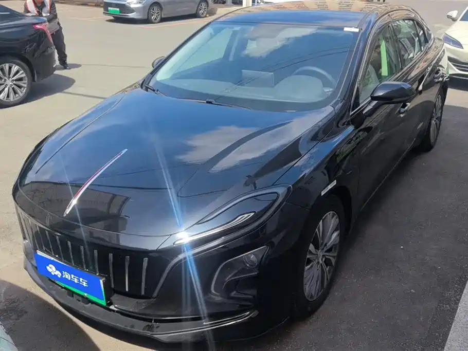 Hongqi Hongqi E-QM5 2024