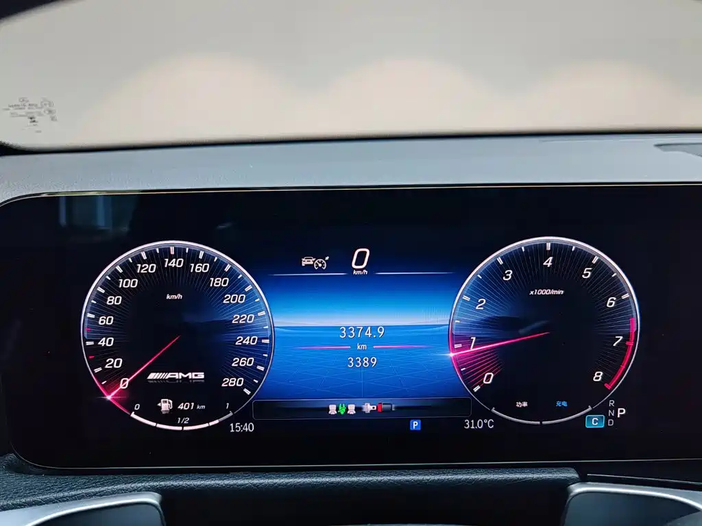 Mercedes-Benz GLB AMG — миниатюра 4