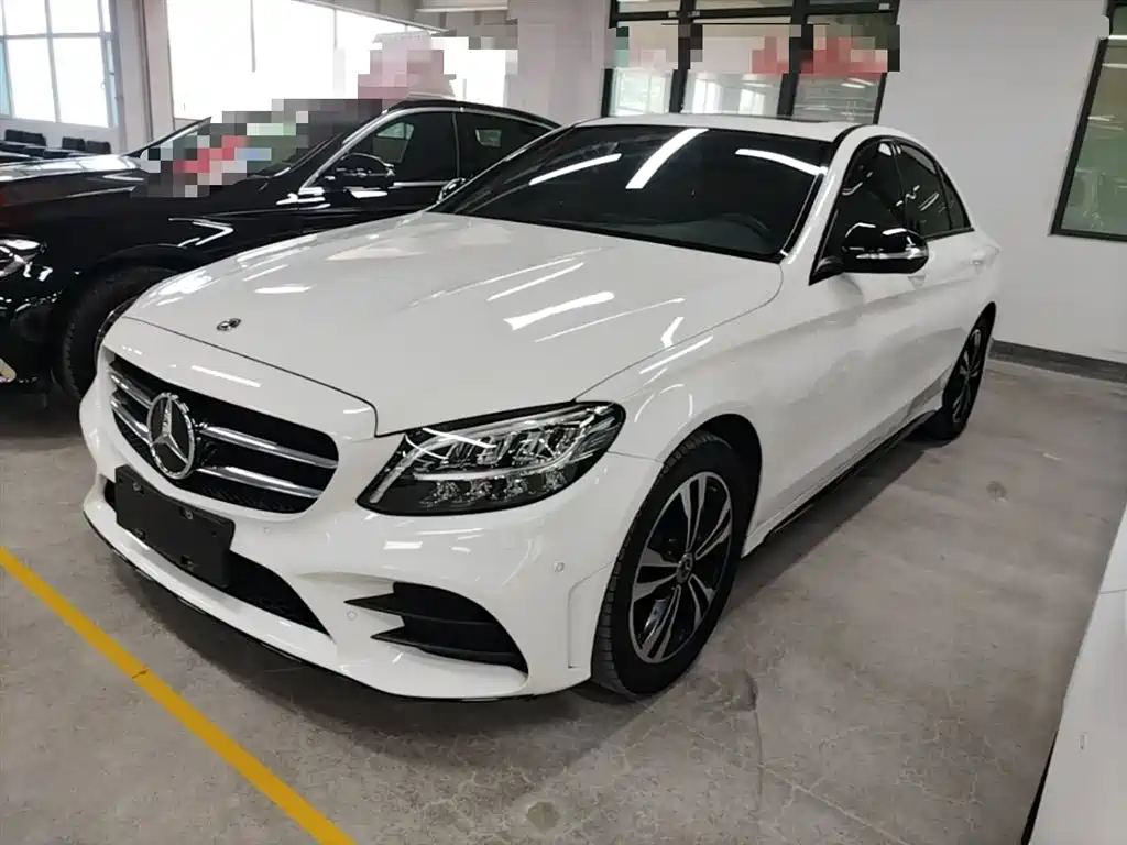 Mercedes-Benz C-Class 2020