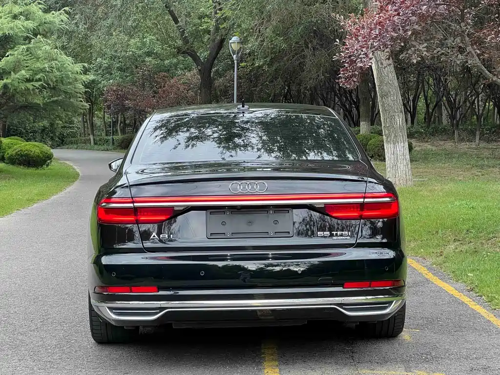 Audi A8 — миниатюра 7